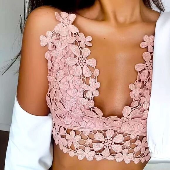 NEW!
Pink Daisy Flower Crochet Lace Bralette - Picture 1 of 7